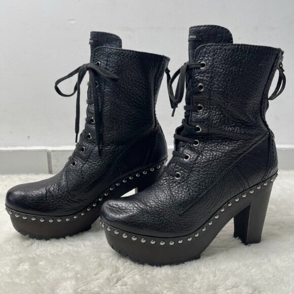 Miu Miu Women's Black Leather Heeled Lace Up Wooden Boots Size 40 - Picture 1 of 16